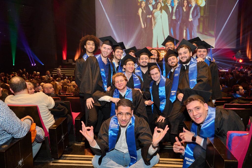 Revivez la remise de titres de la promo 2022 d’Epitech au Palais des Congrès de Paris
