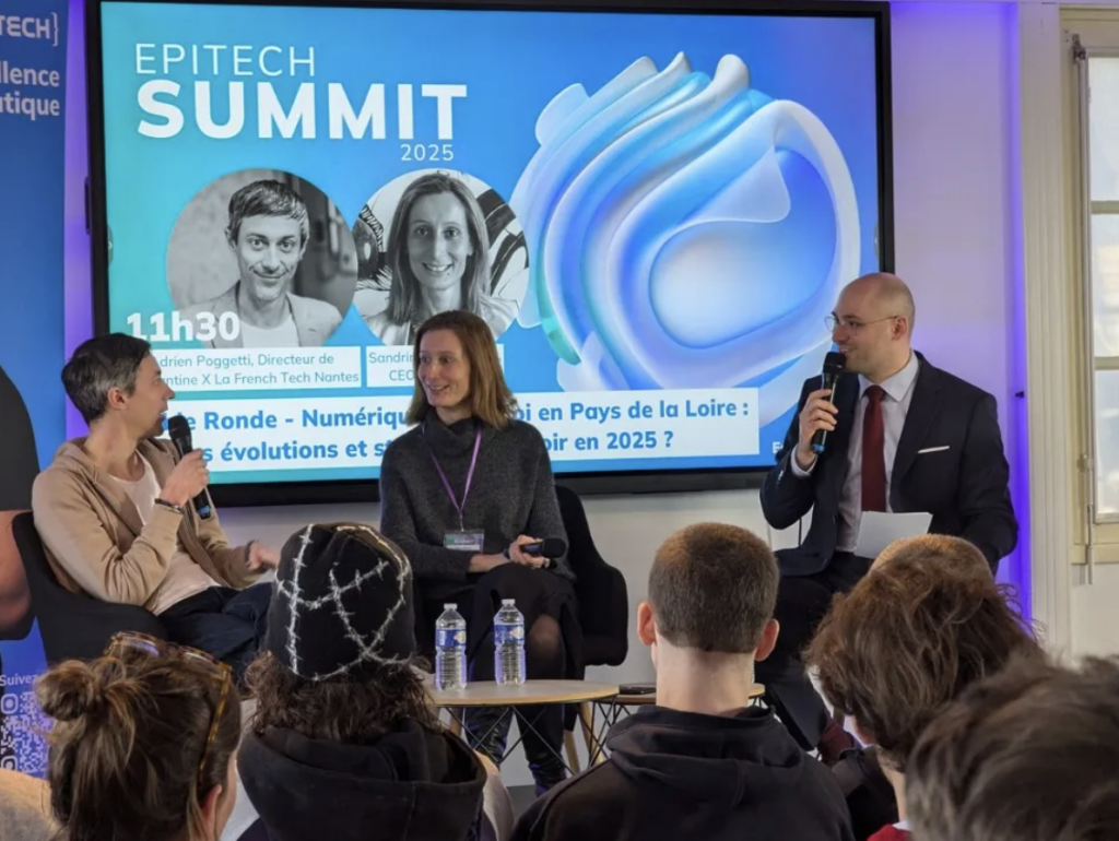 Conférence pendant l'Epitech Summit
